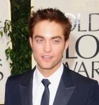 2011__04__Robert_Pattinson_April5 141×150.jpg