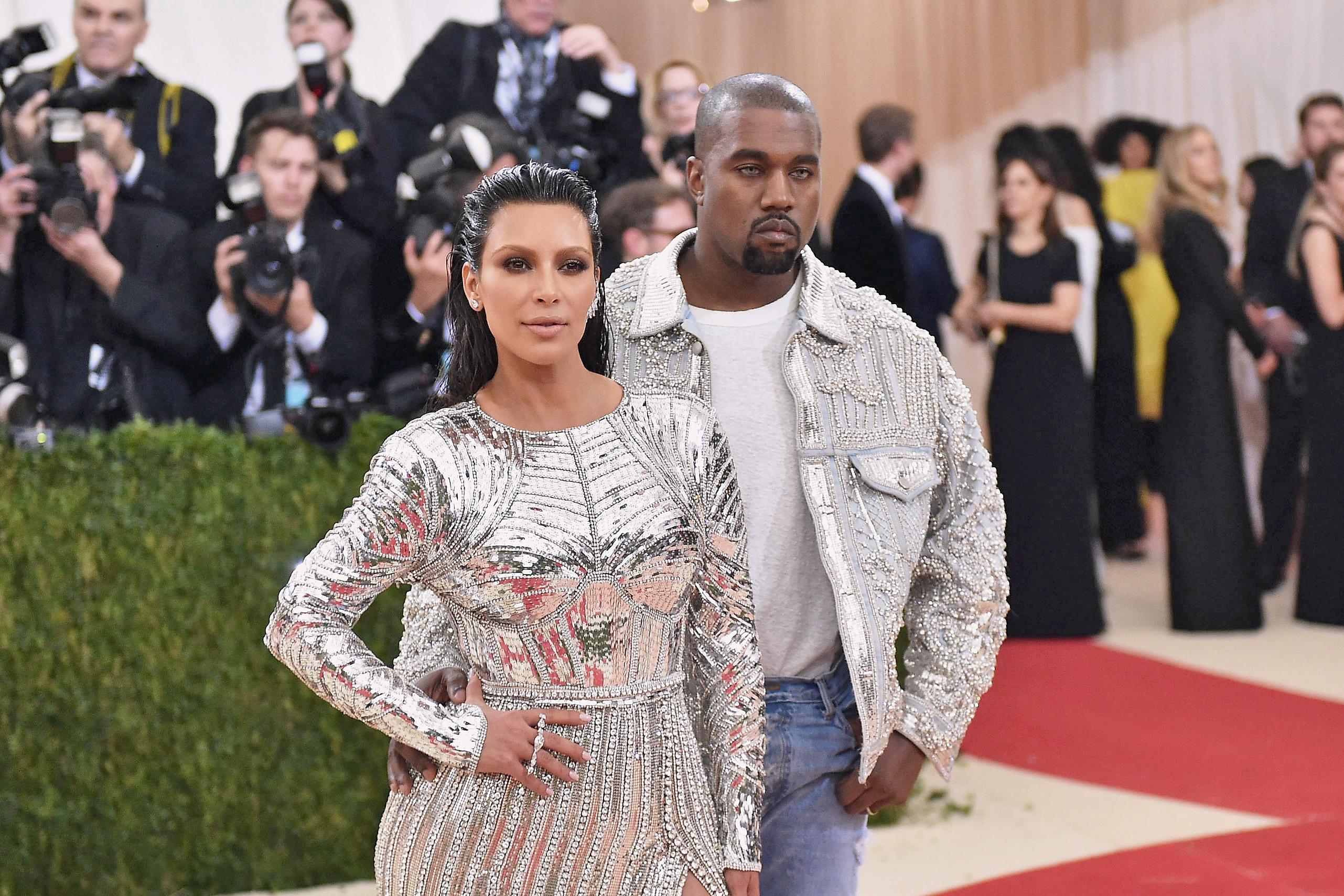 Kanye west kim kardashian divorce updates mothers day surprise