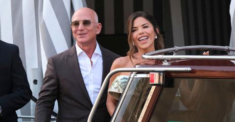 photo of Jeff Bezos and Lauren Sánchez
