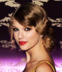 2010__12__okmagazine horoscopes taylorswift 258&#215;300.jpg