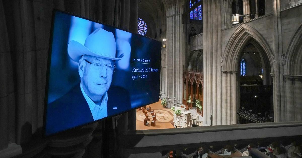 Photo of George W. Bush called Dick Cheney a 'friend' at this funeral.