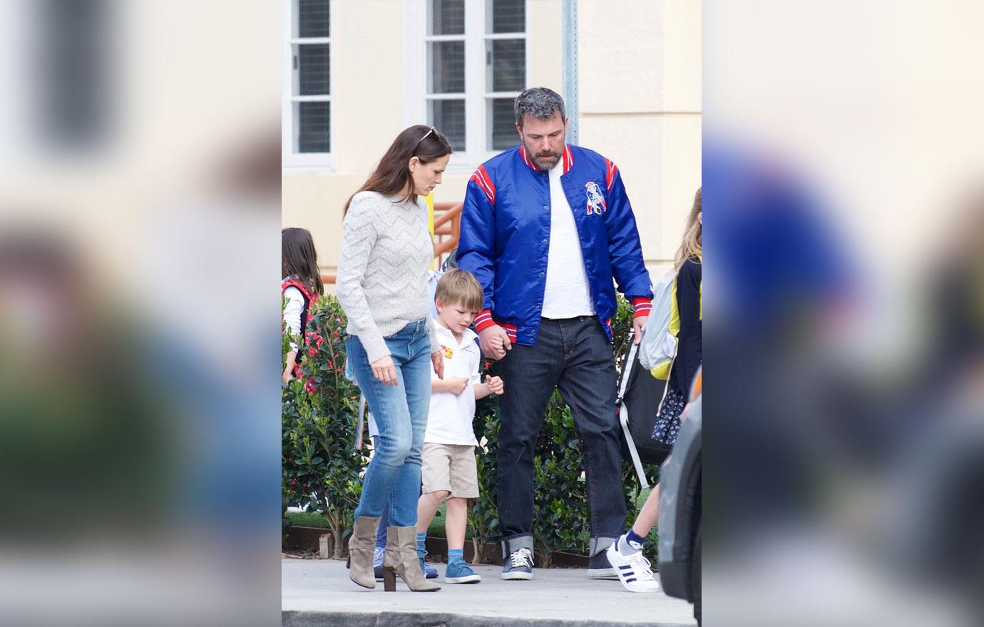 Jennifer Garner and Ben Affleck with their children