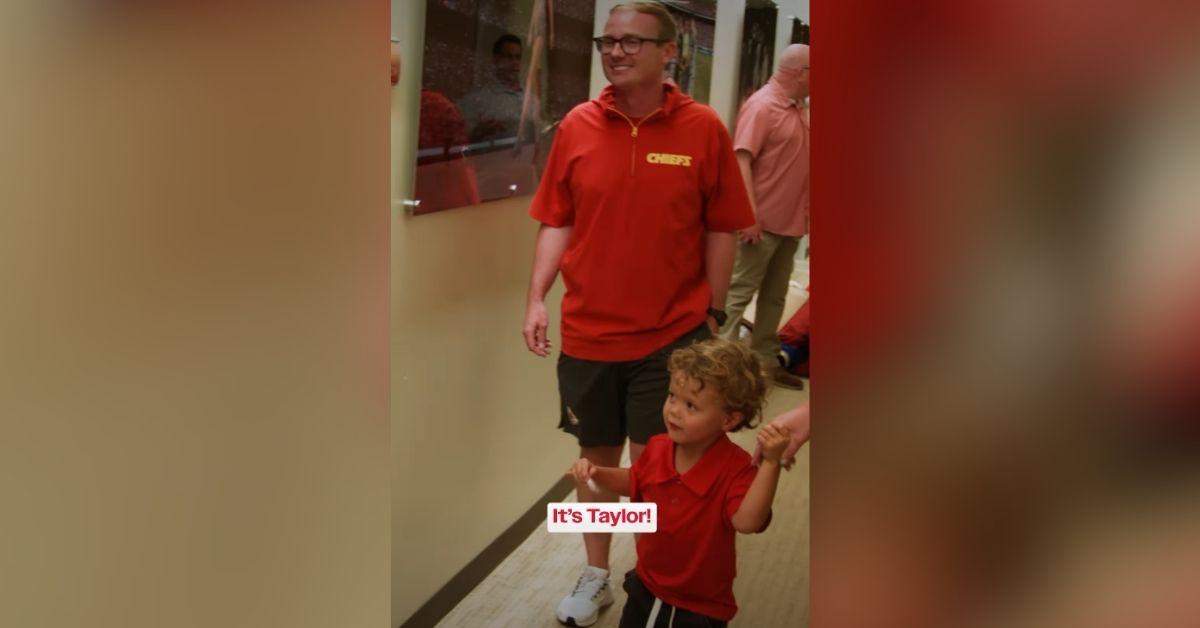 image of Bronze Mahomes delighted fans after recognizing Taylor Swift from a photo hanging inside Arrowhead Stadium.