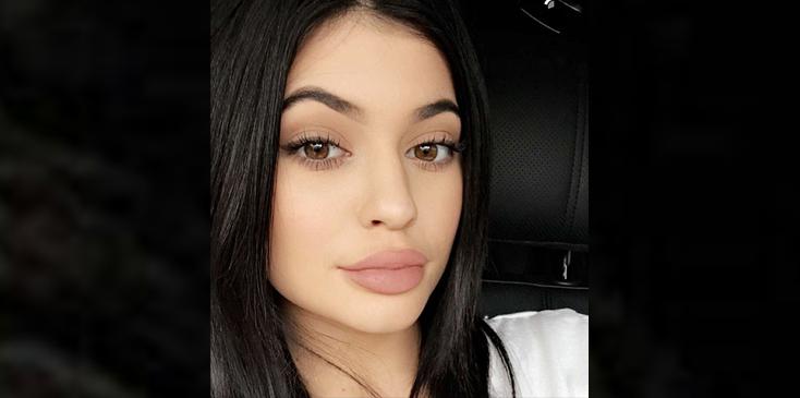 ‘Too Big!’ Kylie Jenner Admits ‘Botched’ Plastic Surgery & Her Battle ...