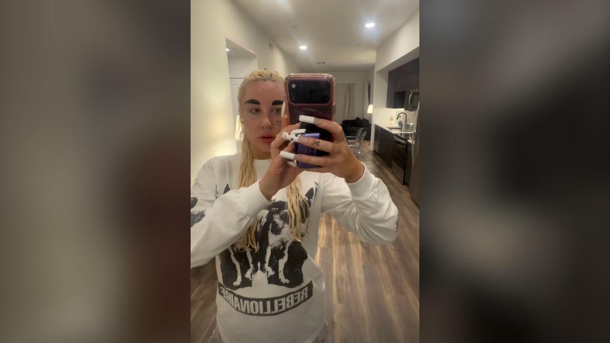 Photo of Amanda Bynes showed off her outfit in a photo posted to her Instagram Stories on May 17.