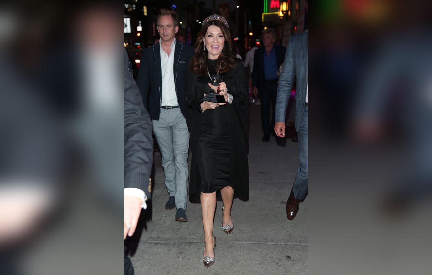 Lisa Vanderpump Leaves A Restaurant