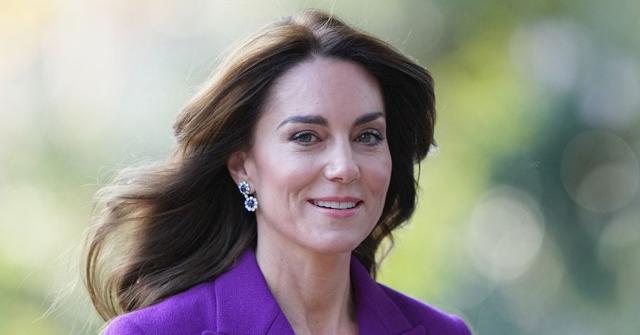 kate middleton dazzles purple suit during speech