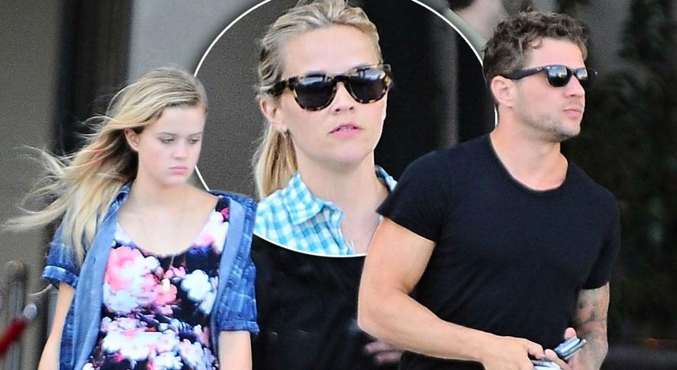 Reunited Reese Witherspoon And Ryan Phillippe Meet Up For Outing With Daughter Ava 