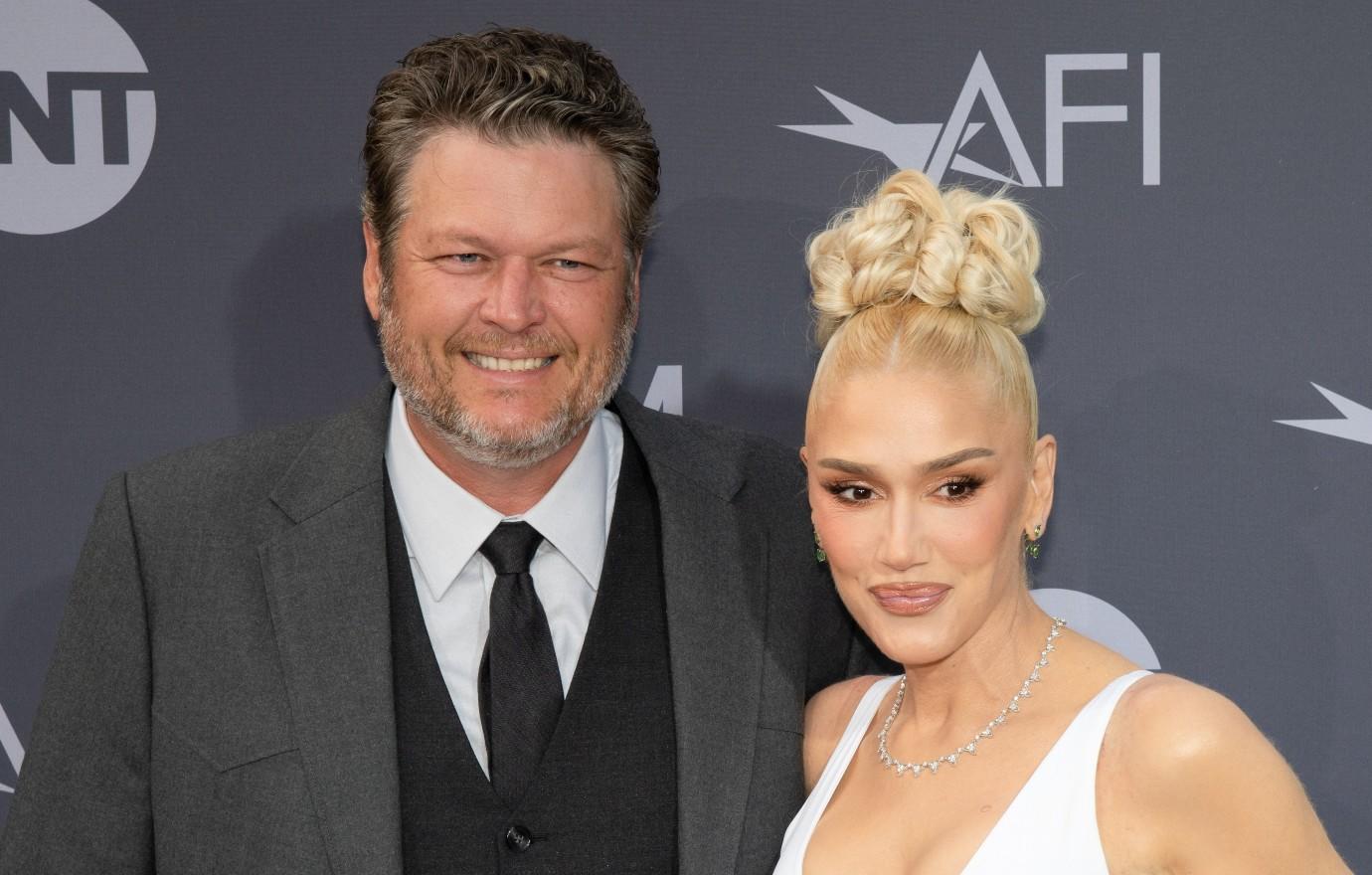 blake shelton being dad gwen stefanis kids top priority