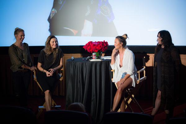 Chrissy teigen supports international style institute 05