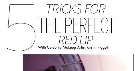 Kate_moss_with_lipstick