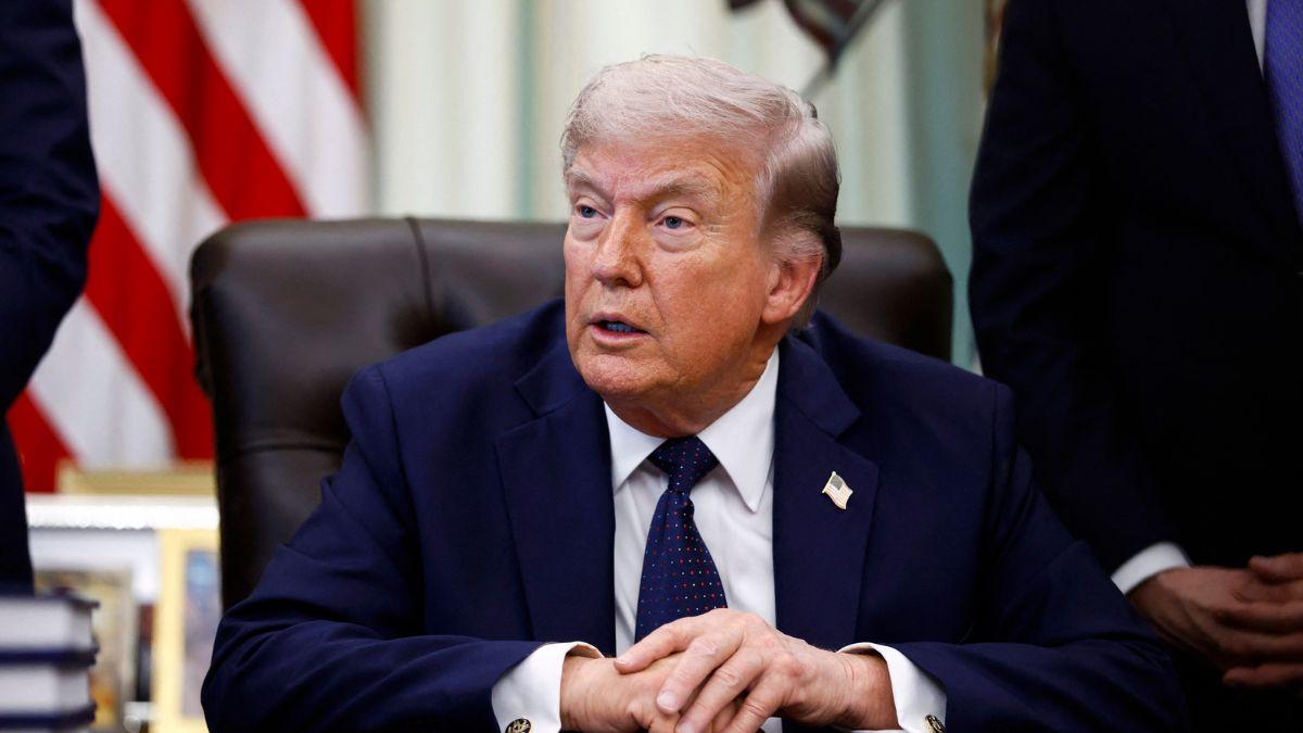 Donald Trump's Late-Night Posting Spree Turns Into Spectacle Once Again