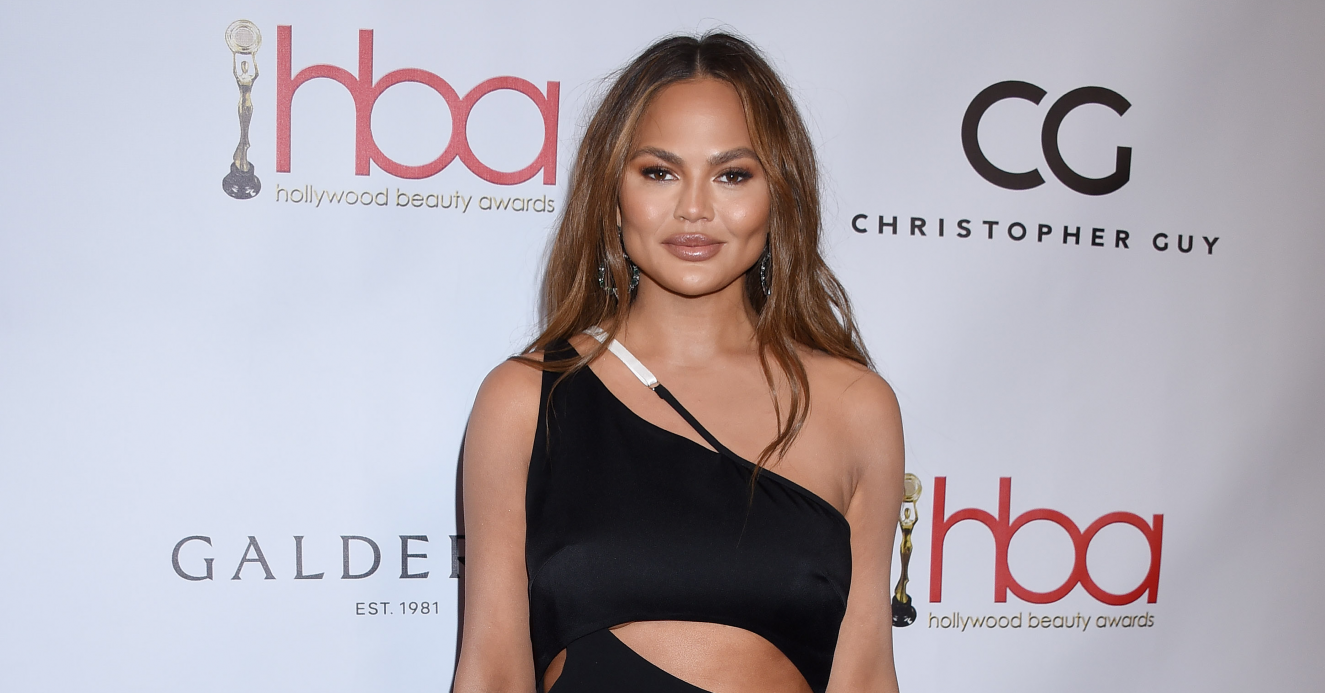 Chrissy Teigen Steps Out At Hollywood Beauty Awards