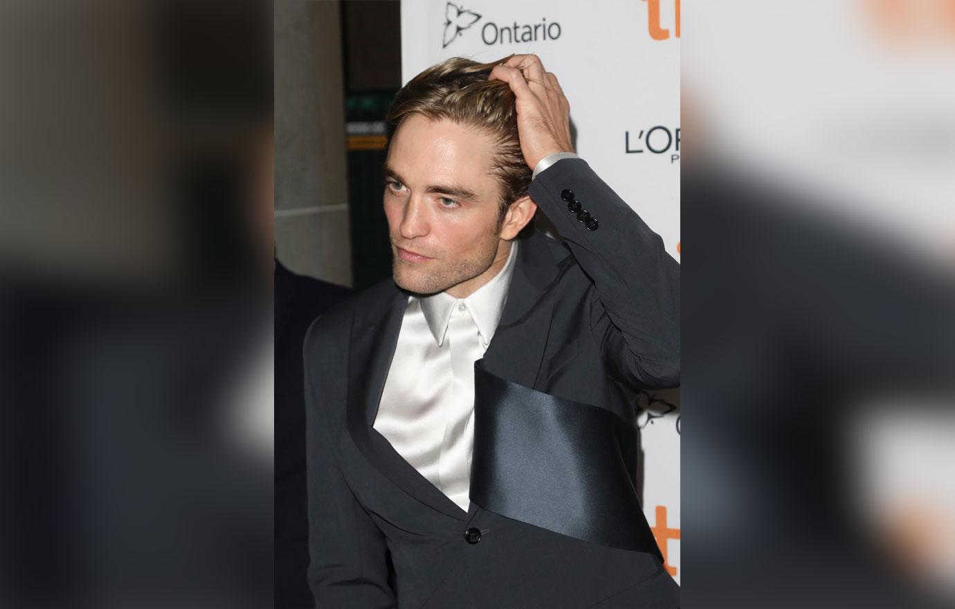 Robert Pattinson hygiene hair