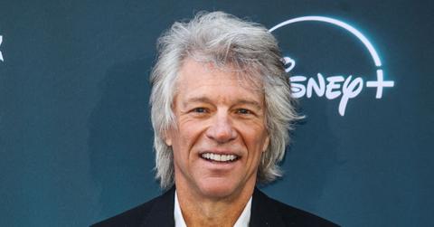jon bon jovi stops new york concert