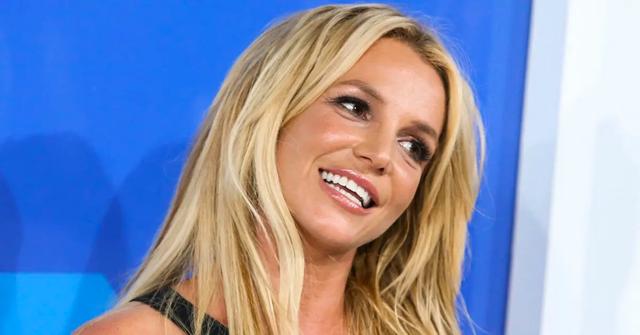 britney spears returns instagram no clothes beach photo