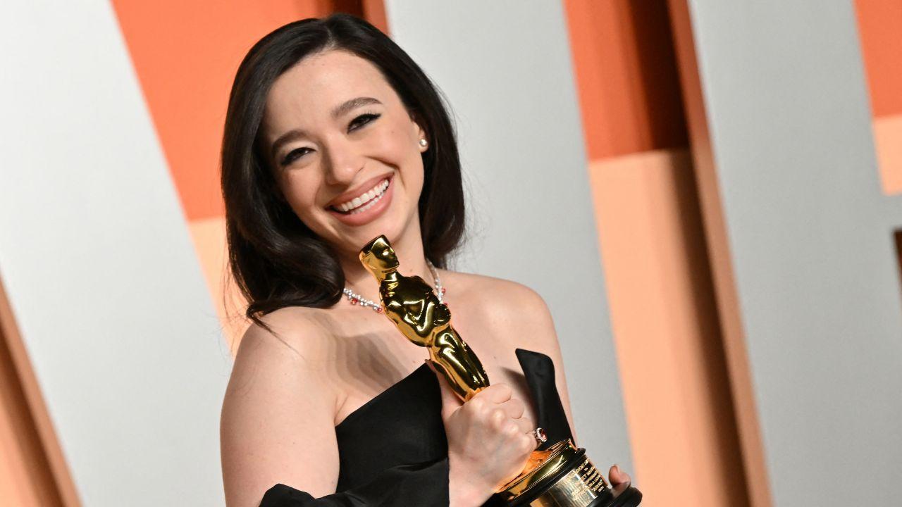 image of Actress Mikey Madison stays away from social media platforms.