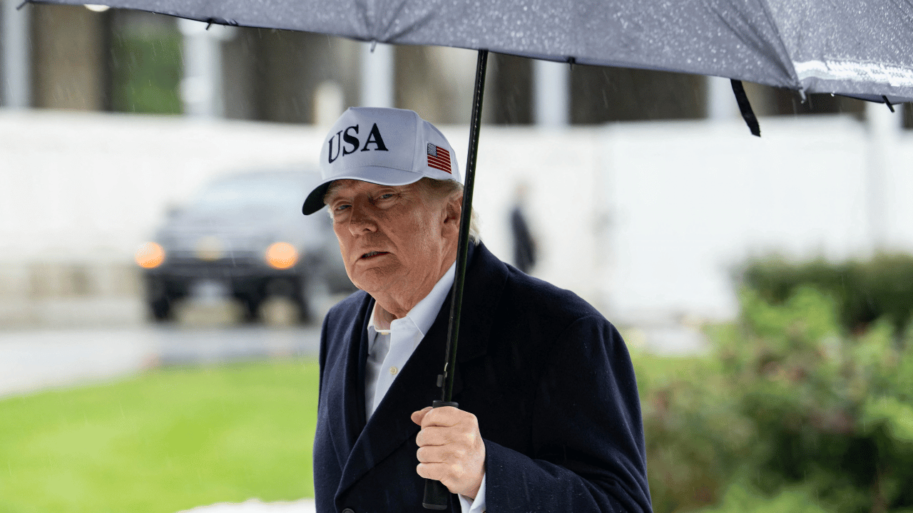 photo of The president's speech at the event was just 30 seconds.