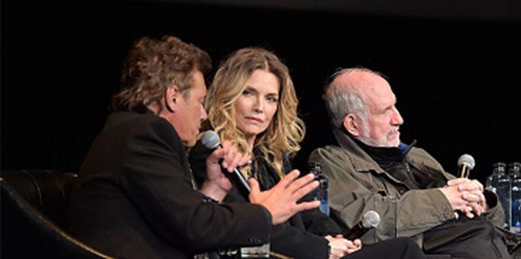 Scarface moderator booed for asking michelle pfeiffer about her weight