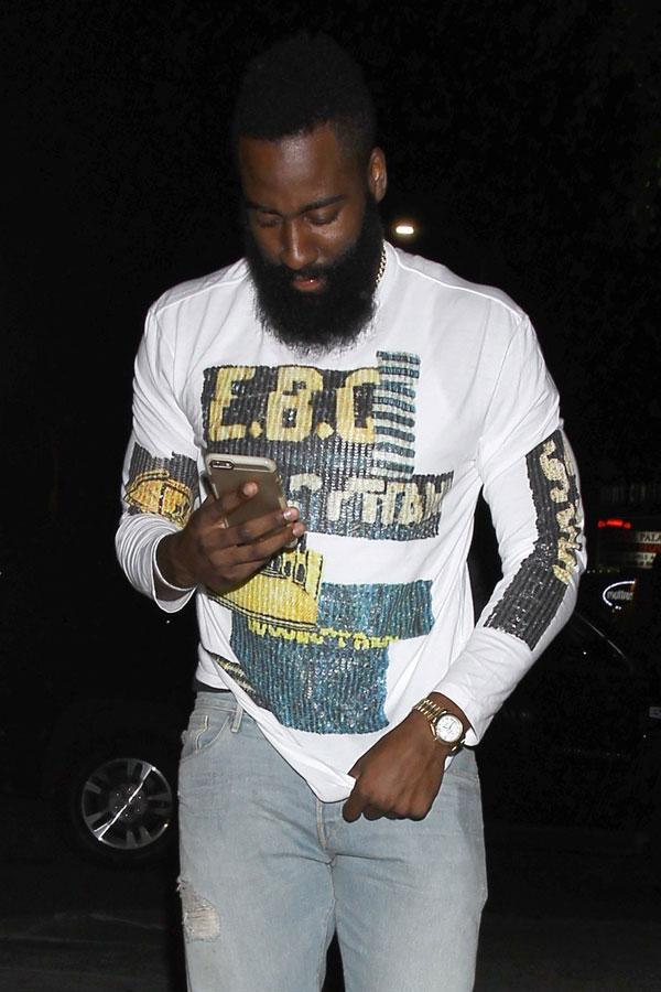 James harden cheated khloe kardashian