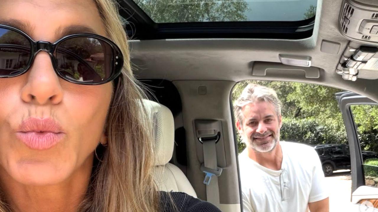 Image of Jennifer Aniston asked Jim Curtis for a piece of advice that he would extend to someone who was 'stuck' in the 'rat race of life.'