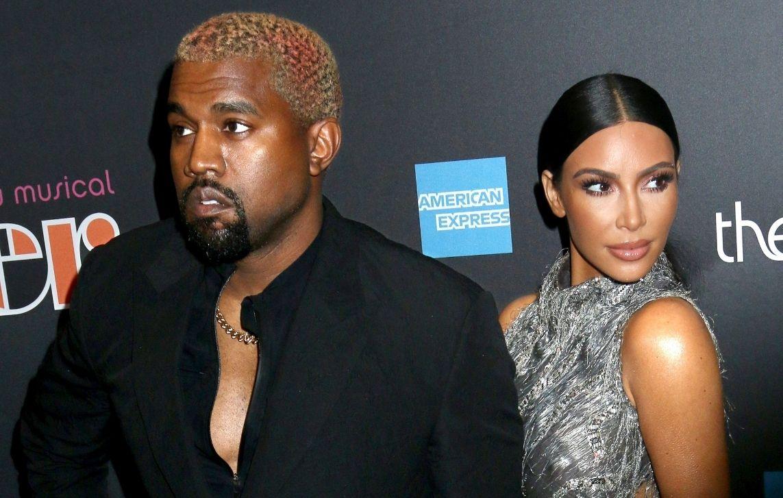 kim kardashian kanye west kept waving making eyes saturday night live opening monologue