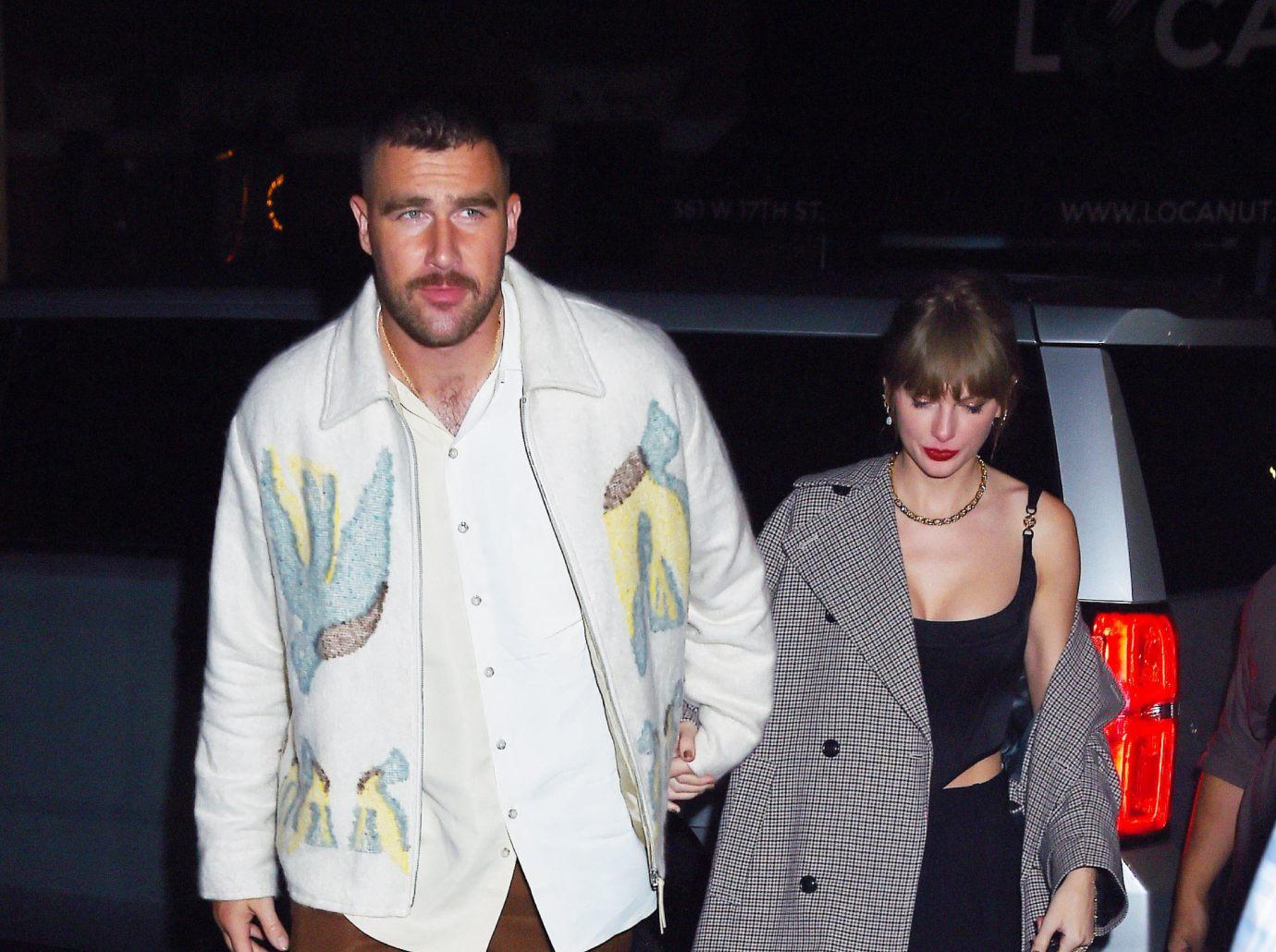 travis kelce offered fly vienna comfort taylor swift after concerts canceled