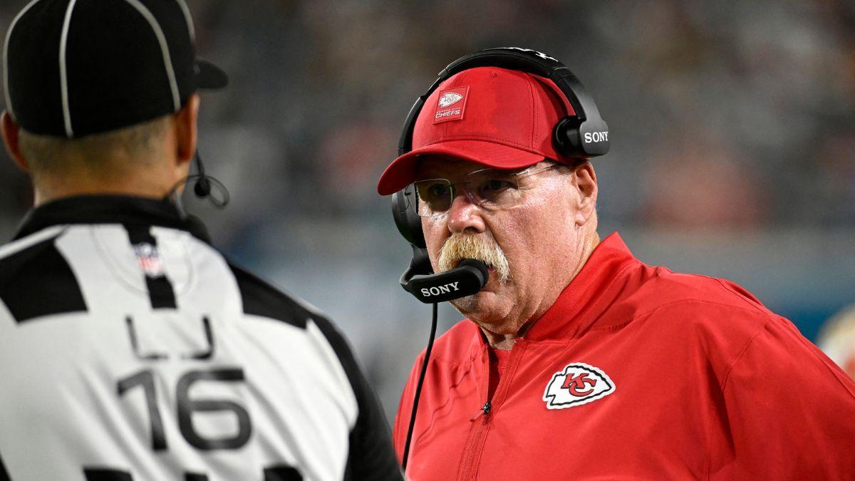 taylor swift travis kelce confirmed wedding guest list
