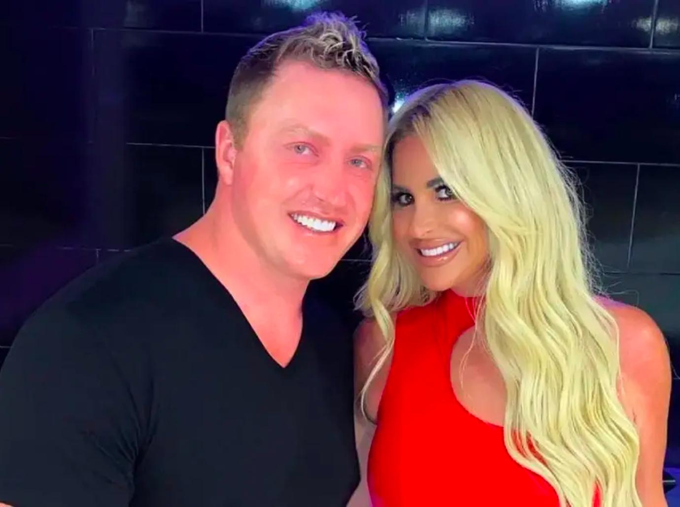 Kim Zolciak Continues To Wear Wedding Ring From Kroy Biermann