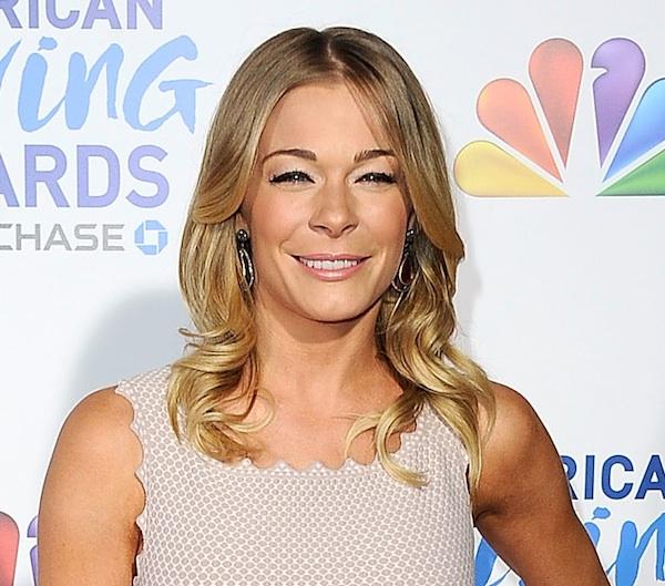 Leann_rimes_aug30_1.jpg