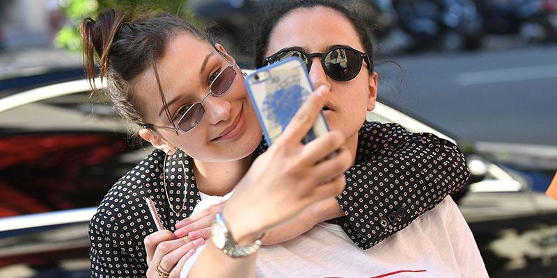 Bella hadid selfies fans main