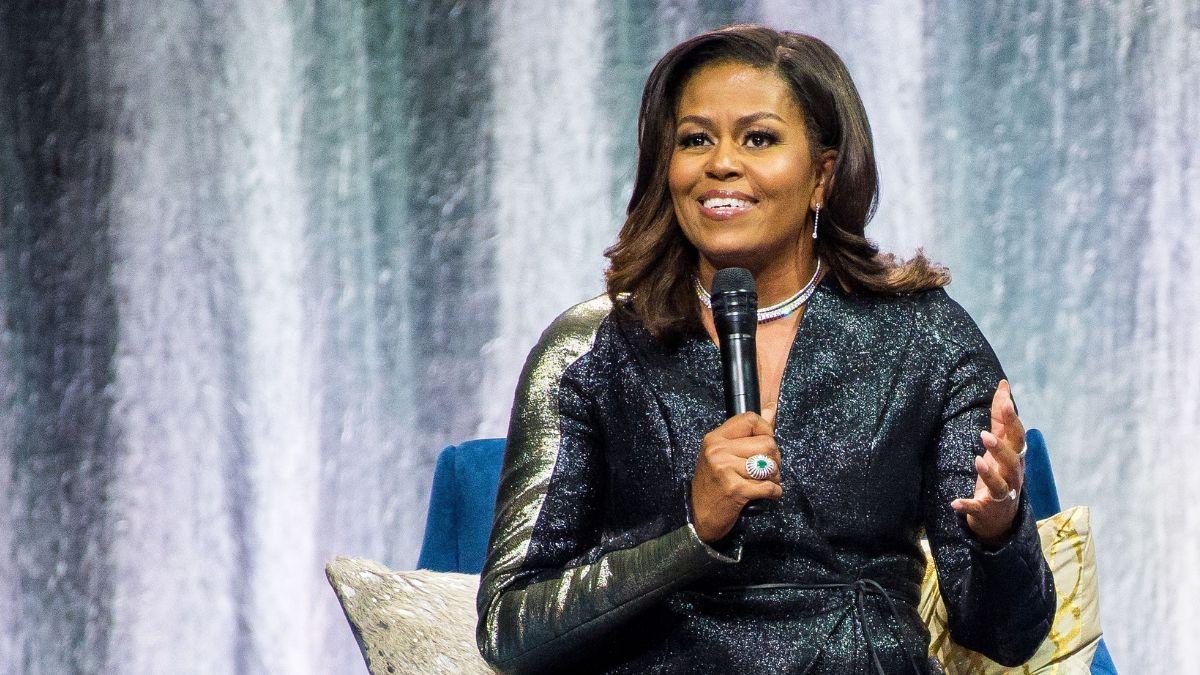 Photo of Michelle Obama defended Jill Biden in a lengthy statement after a news outlet questioned Jill using the 'Dr.' title.