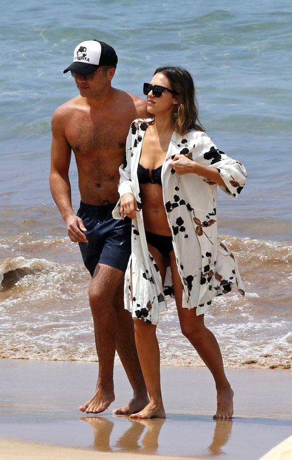 Jessica Alba Cash Warren Divorce Vacation Photos