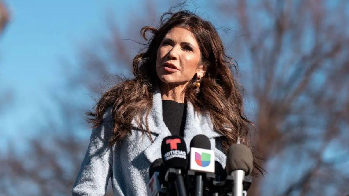 image of Kristi Noem claimed Alex Pretti was attacking the ICE agents, despite evidence to the contrary.