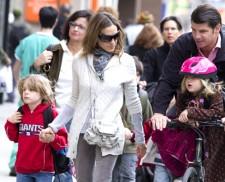 2010__04__sarah_jessica_parker_April13_0057main 225×182.jpg