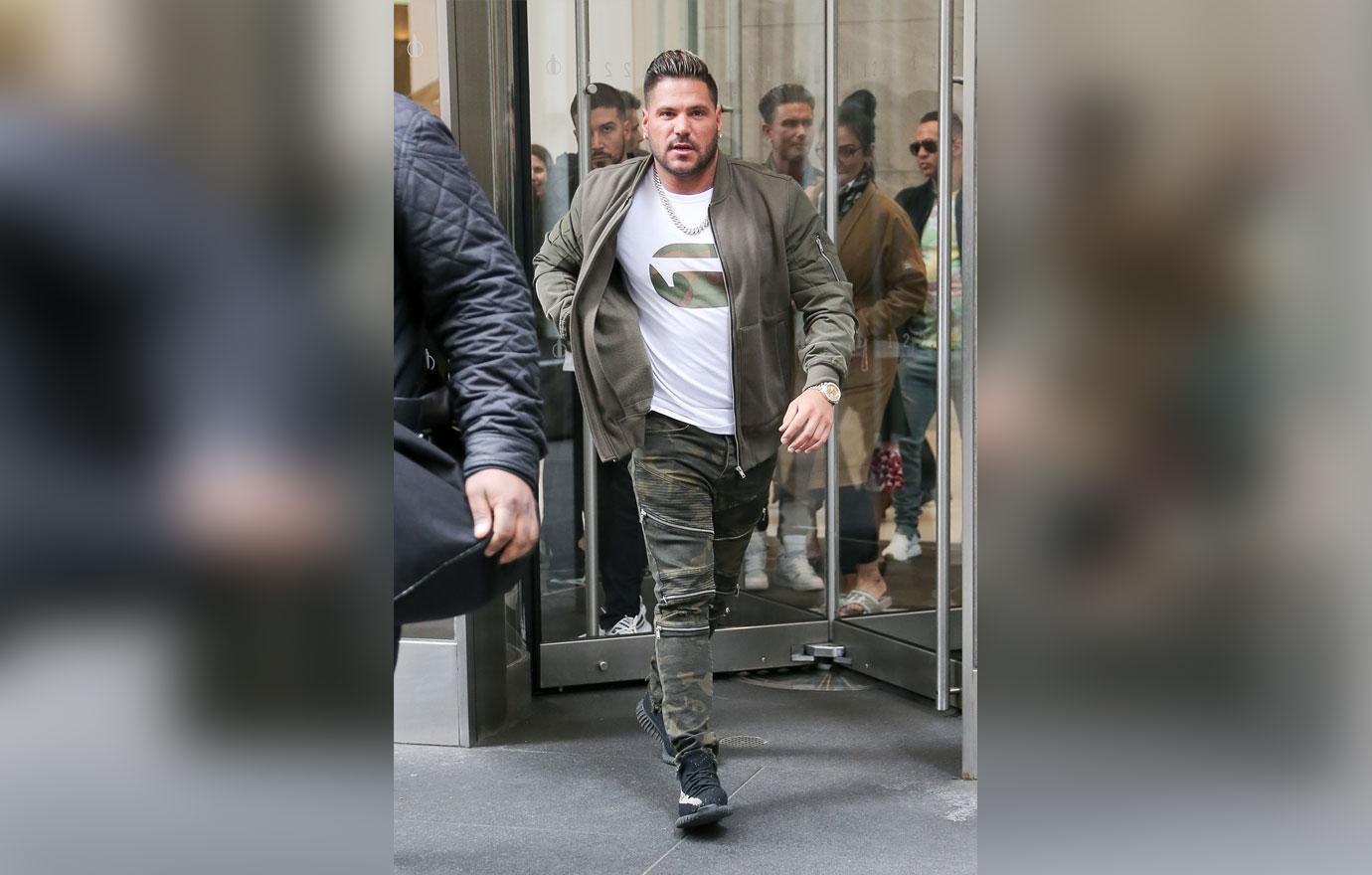 &#8216;Jersey Shore&#8217; cast leaves SiriusXM studios in NYC