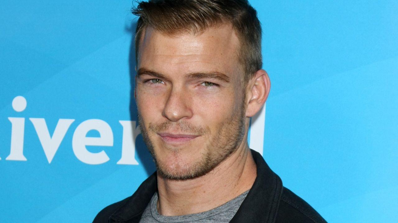 Image of Alan Ritchson.