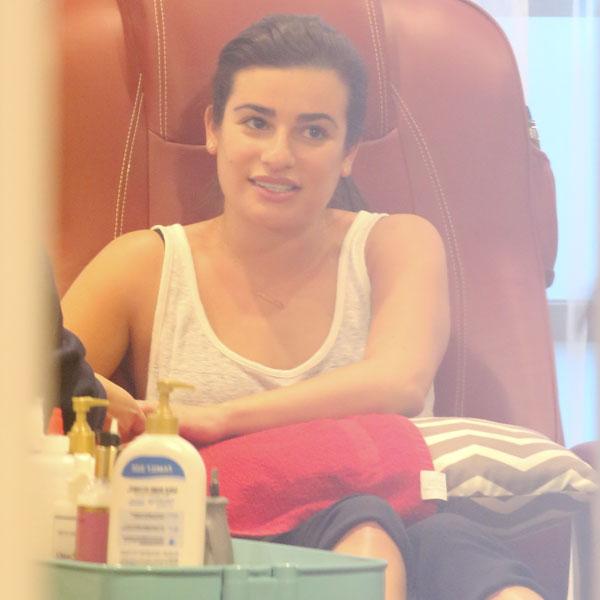 Lea Michele getting her nails done make up free