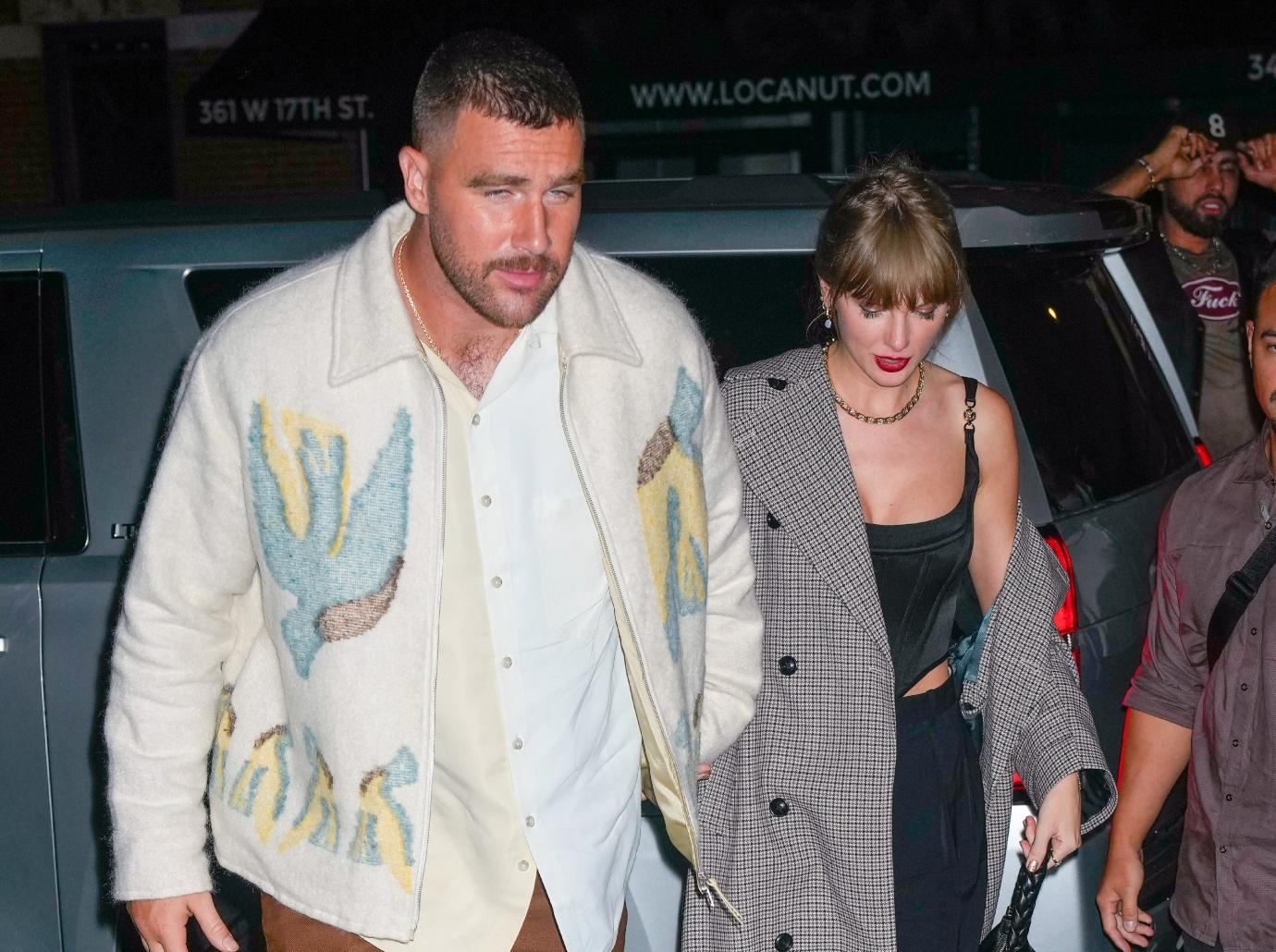 travis kelce buys stake racehorse named after taylor swift delivery