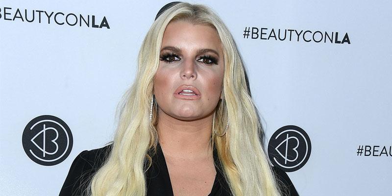 Jessica Simpson gives birth to her third child