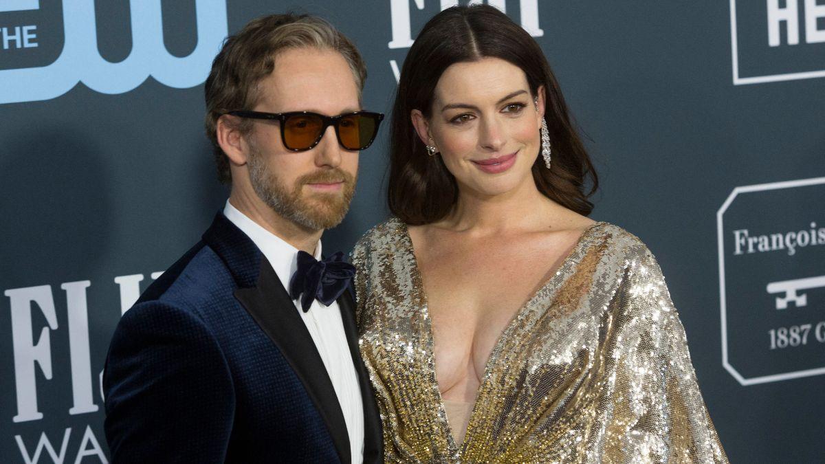 Photo of Anne Hathaway and husband Adam Shulman share two sons.