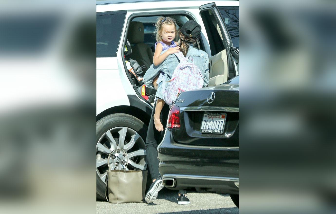 jenna dewan tatum daughter everly gym class pics 03