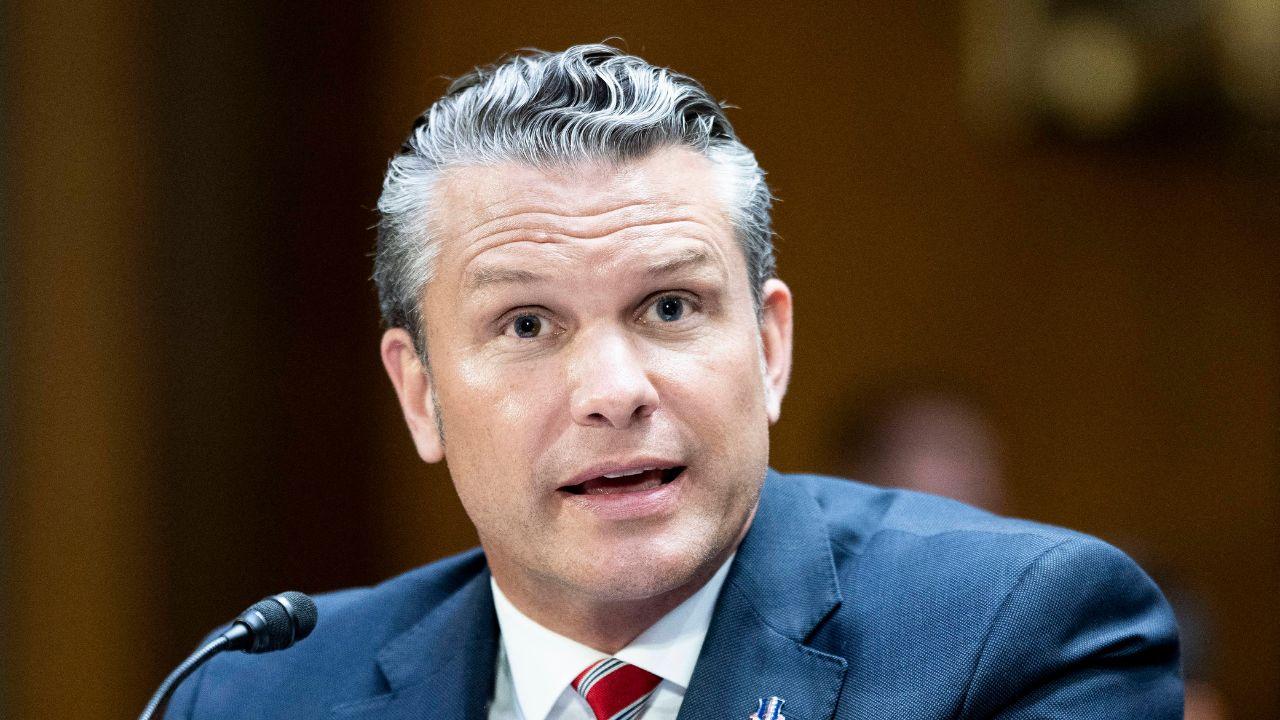 Photo of Tillis accused Hegseth of isolating himself from Congress.