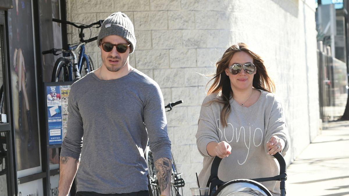 Image of Experts described long engagements as ‘commitment light.’