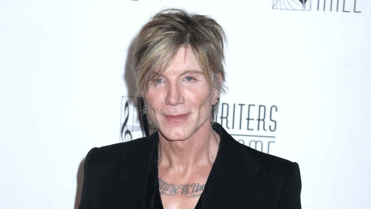 Photo of Johnny Rzeznik.