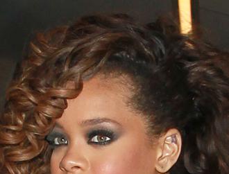 Rihanna dec21 rm m.jpg