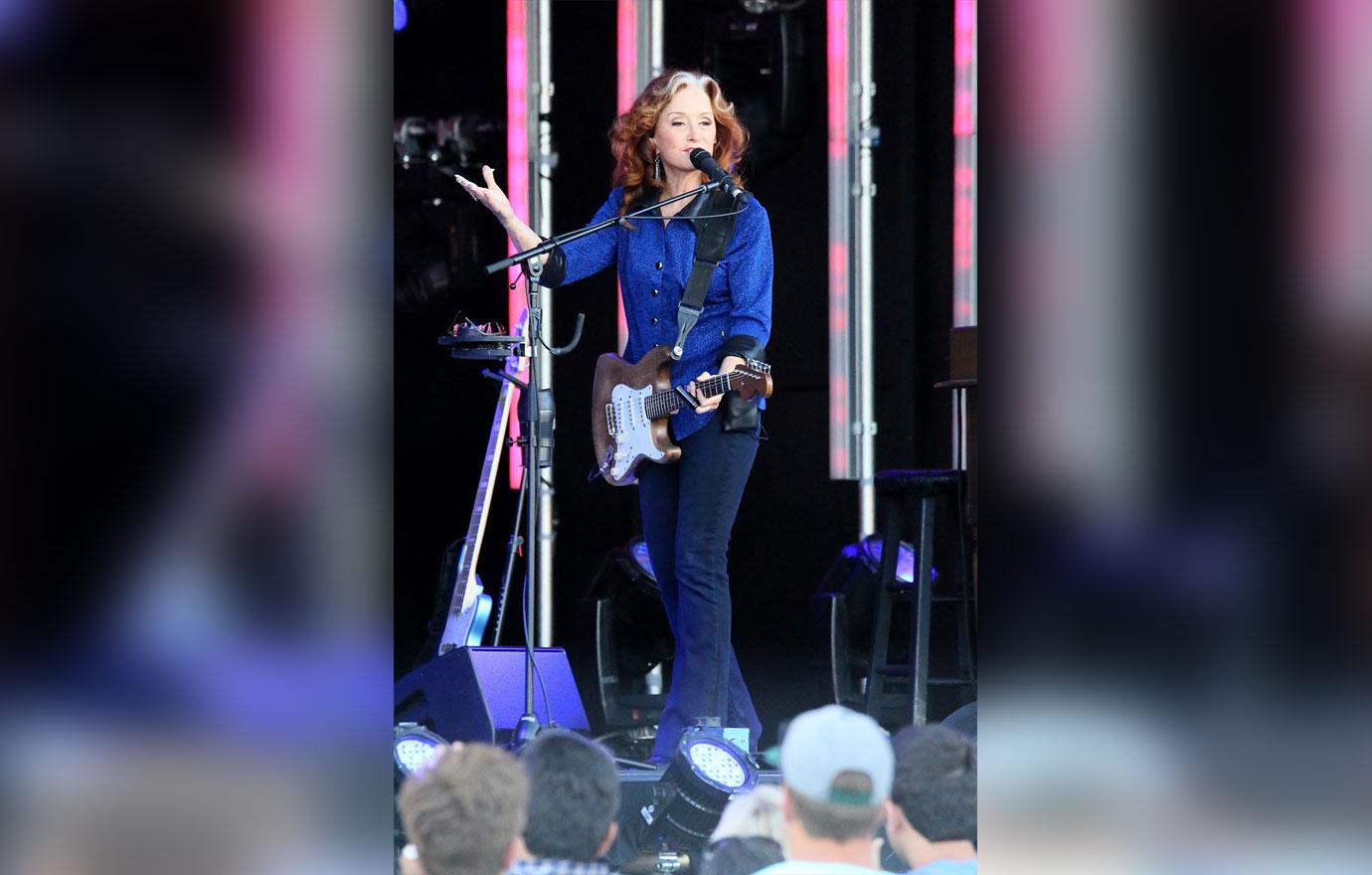 Bonnie raitt health scare