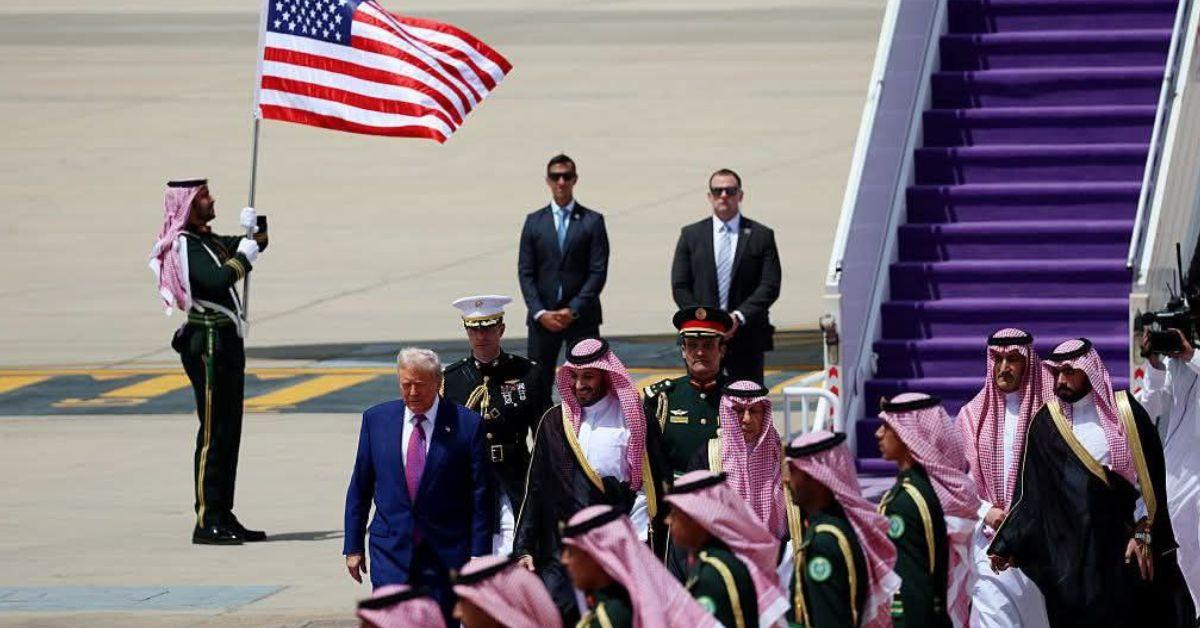 donald trump fool accept million gift luxury jet qatar