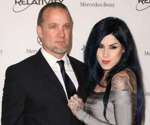 2011__01__Jesse_James_KAt_Von_D_Jan20news 300×266.jpg