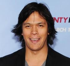 2010__03__okmagazine_chaske spencer 225×215.jpg